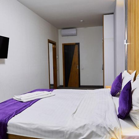 Art Plaza Hotel Tasjkent Buitenkant foto