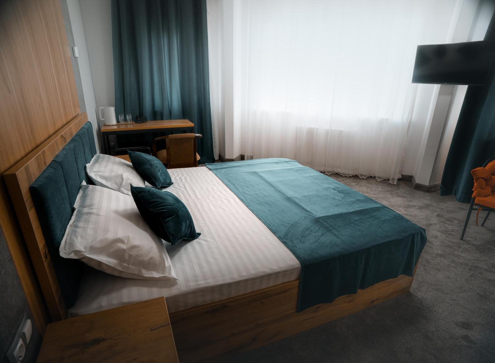 Art Plaza Hotel Tasjkent Buitenkant foto