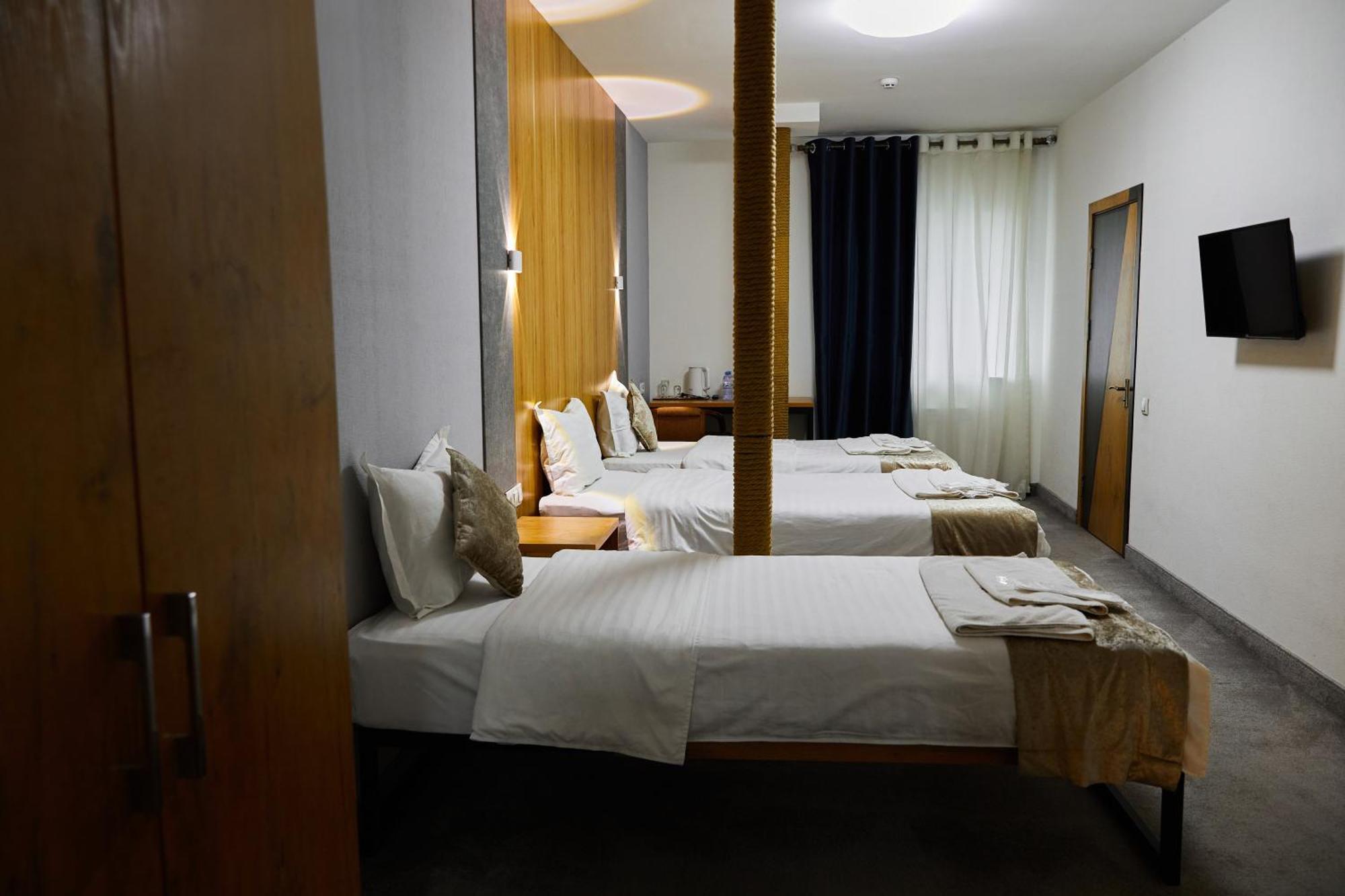 Art Plaza Hotel Tasjkent Buitenkant foto