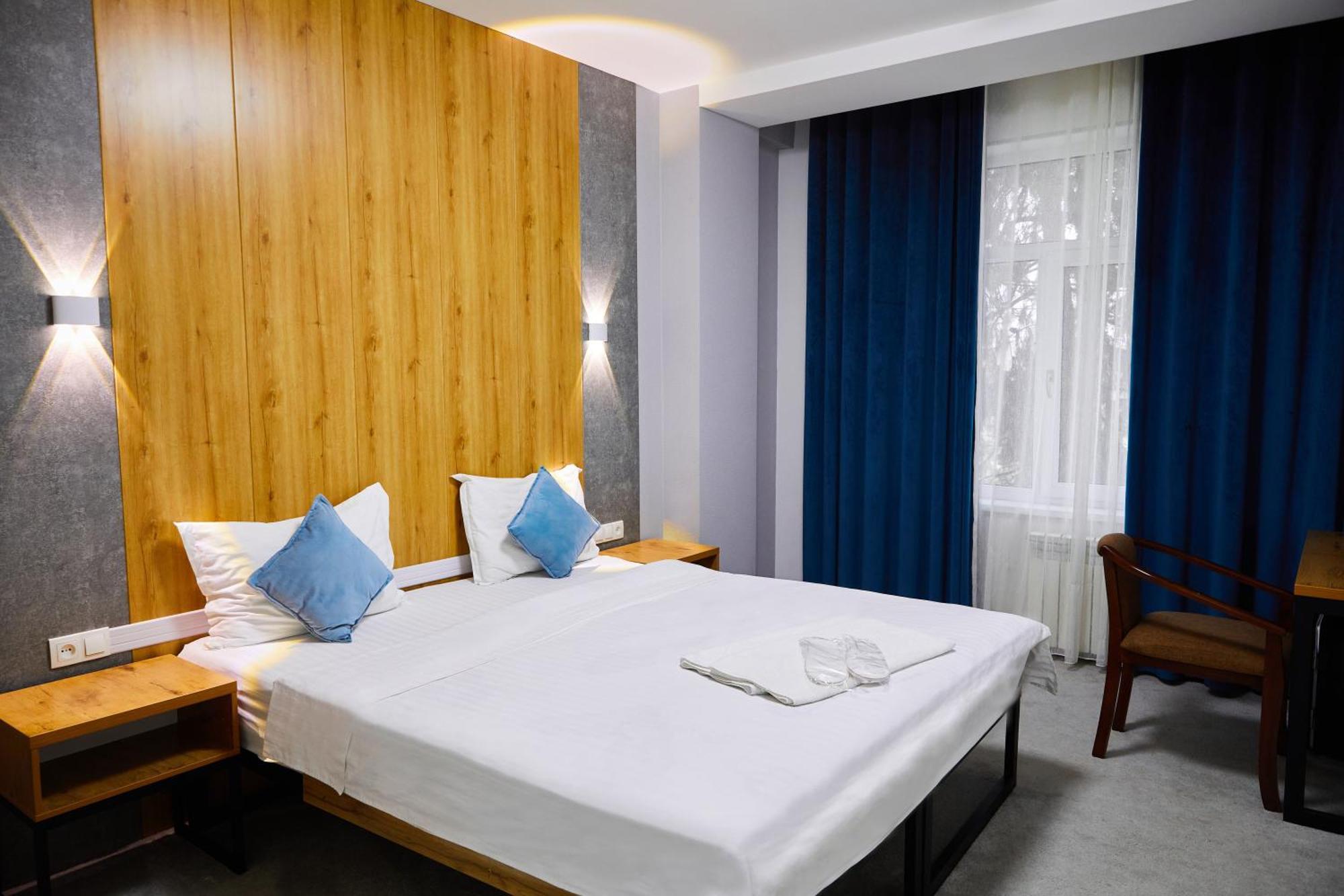 Art Plaza Hotel Tasjkent Buitenkant foto