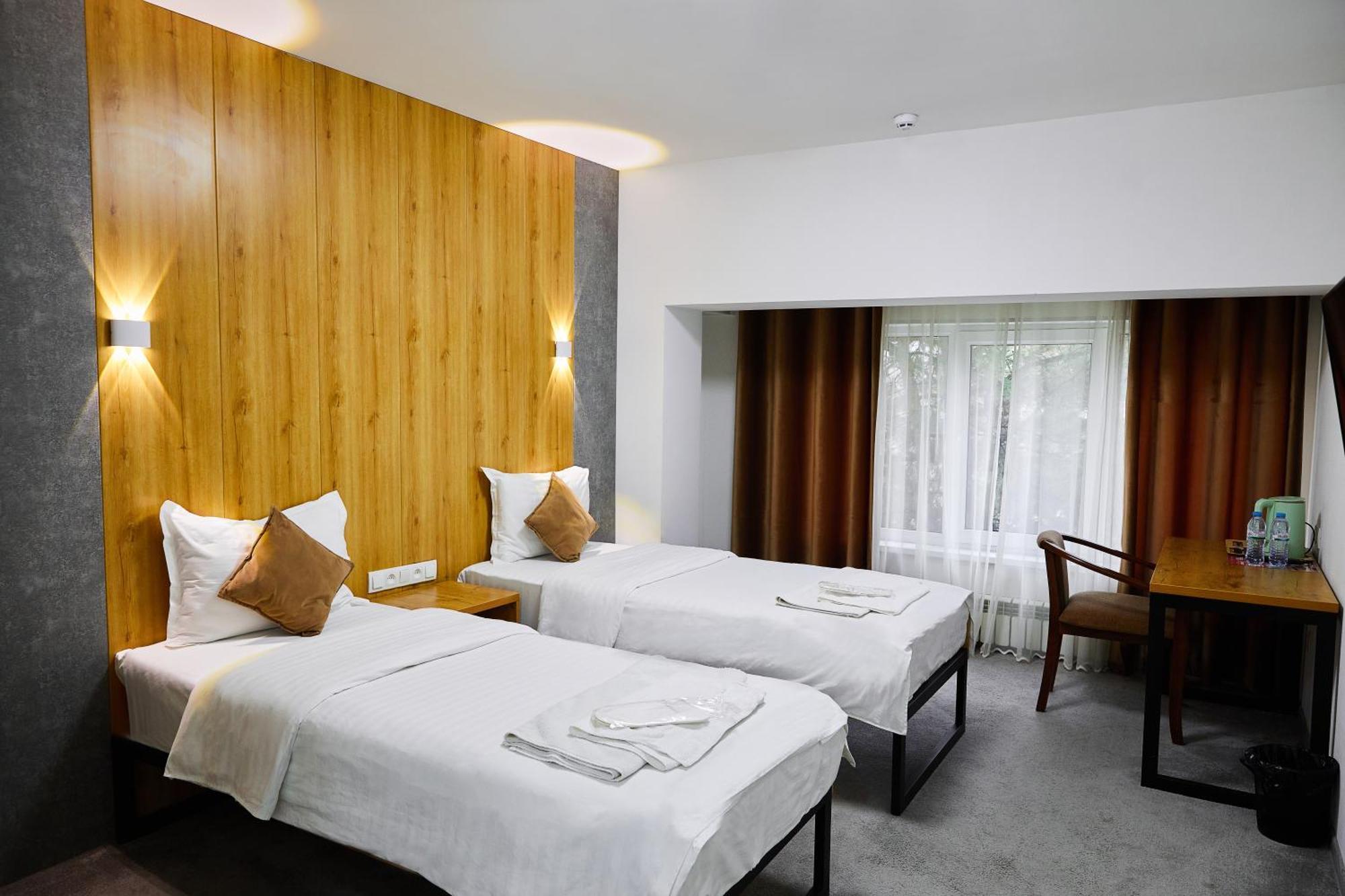 Art Plaza Hotel Tasjkent Buitenkant foto
