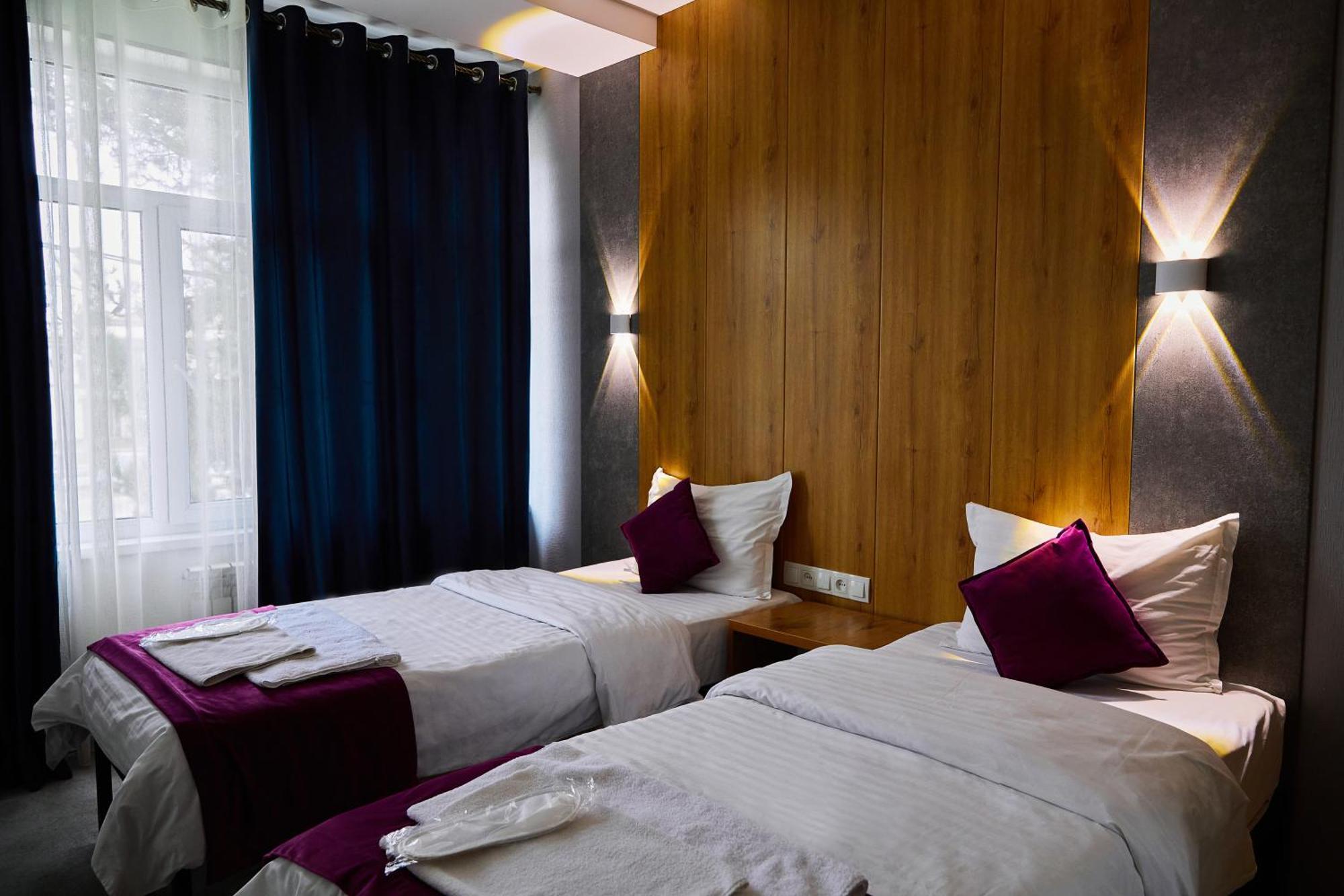 Art Plaza Hotel Tasjkent Buitenkant foto
